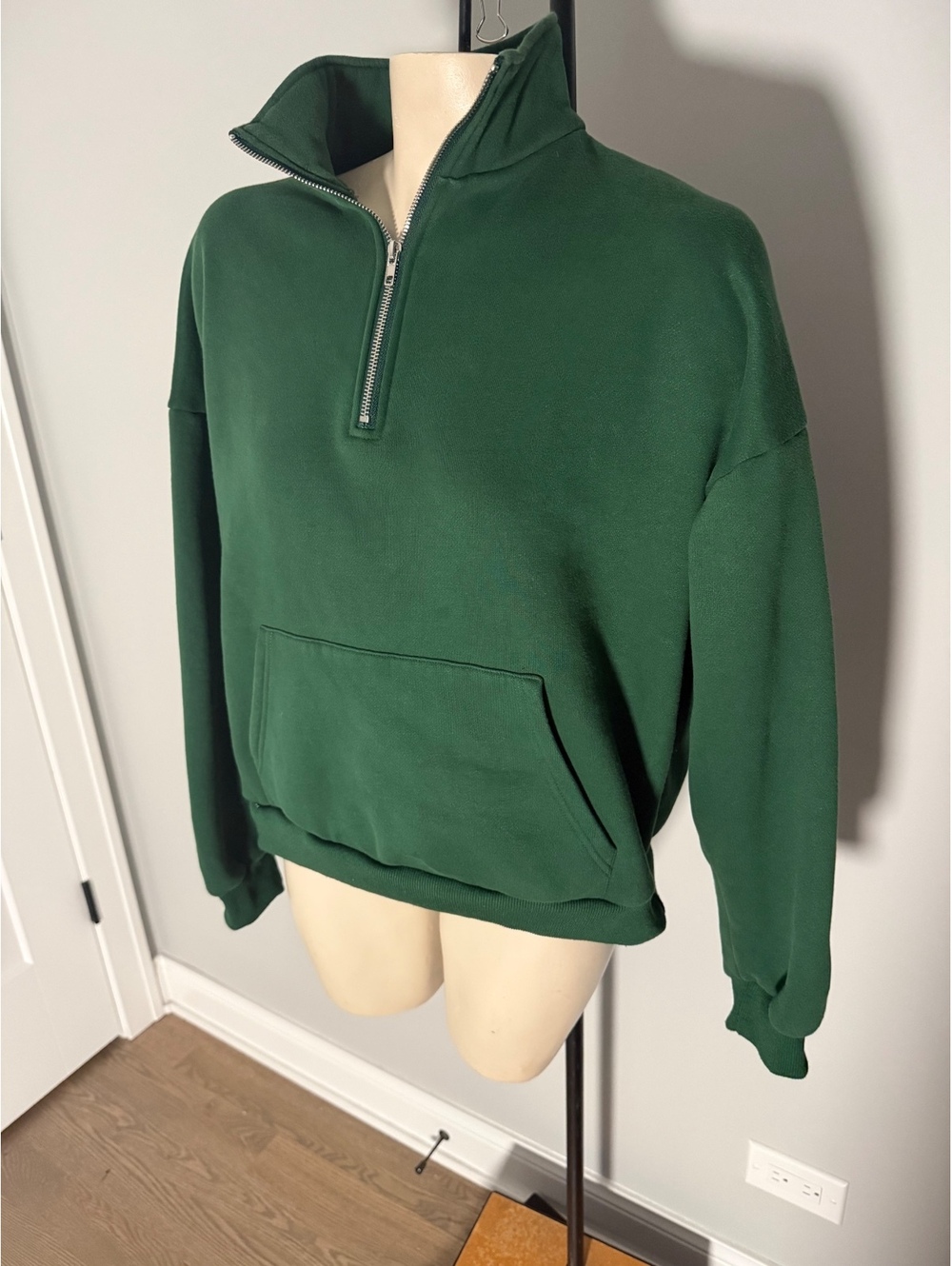 Edikted Women's Green Half-Zip Sweatshirt, Size M